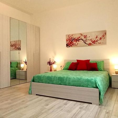 Отель La Casa Di Francesco Putifigari Экстерьер фото